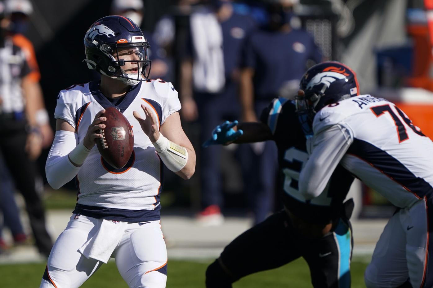 Broncos Panthers Football