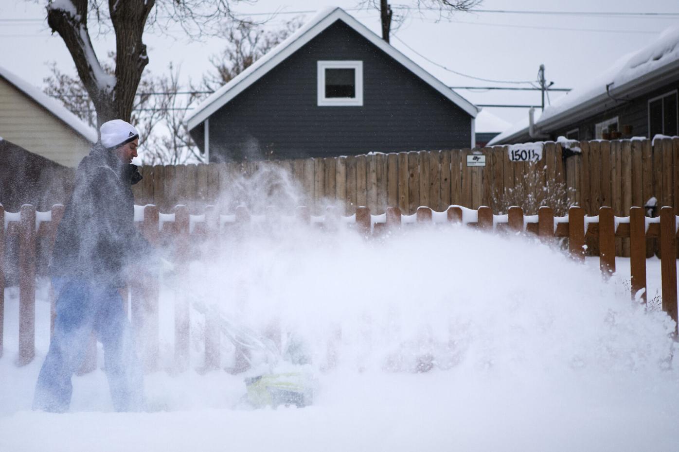 020322-news-DenverSnow01.JPG