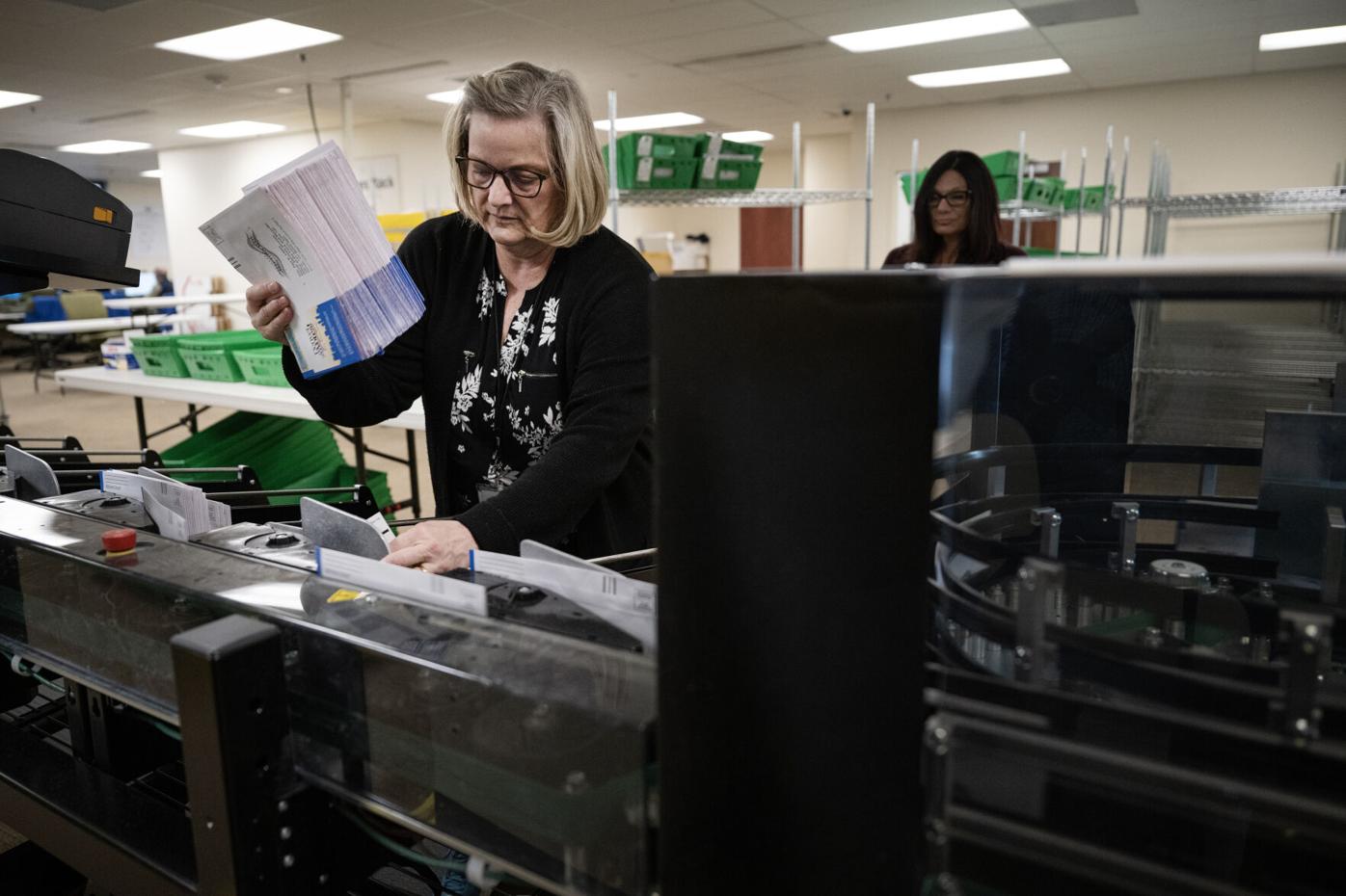 040523-dg-news-DenverElectionDay02.JPG