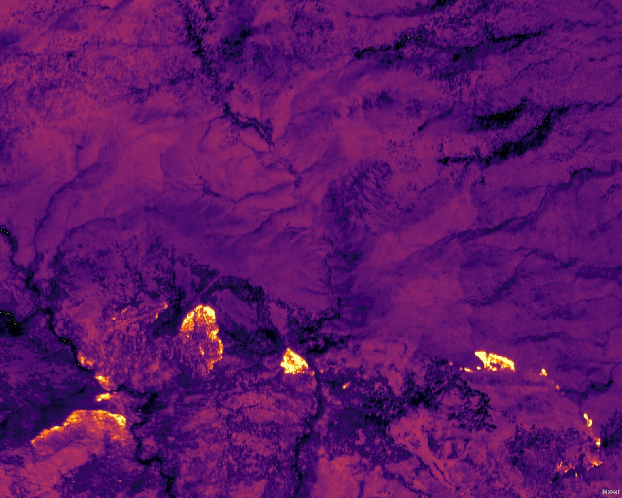 A long-wave-infrared (LWIR) view of the Alexander Mountain fire