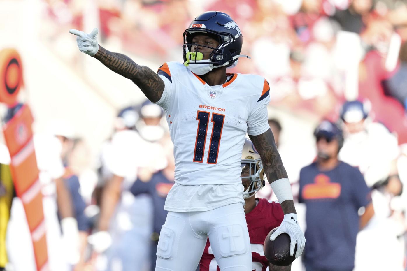 Broncos 49ers Football