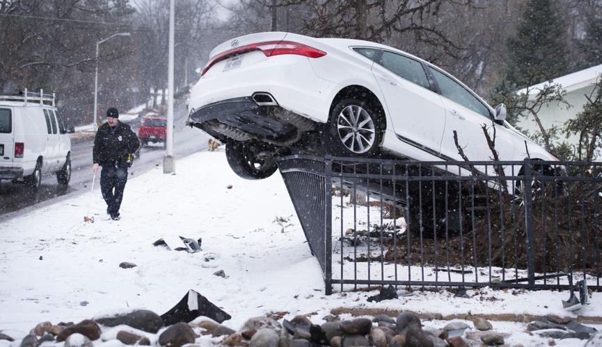 TRAFFIC CRASH