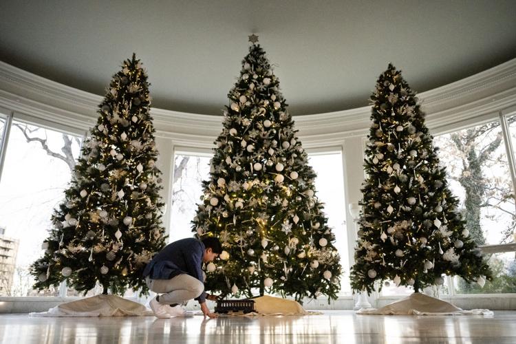 Governor's Residence Holiday Decorations (copy)